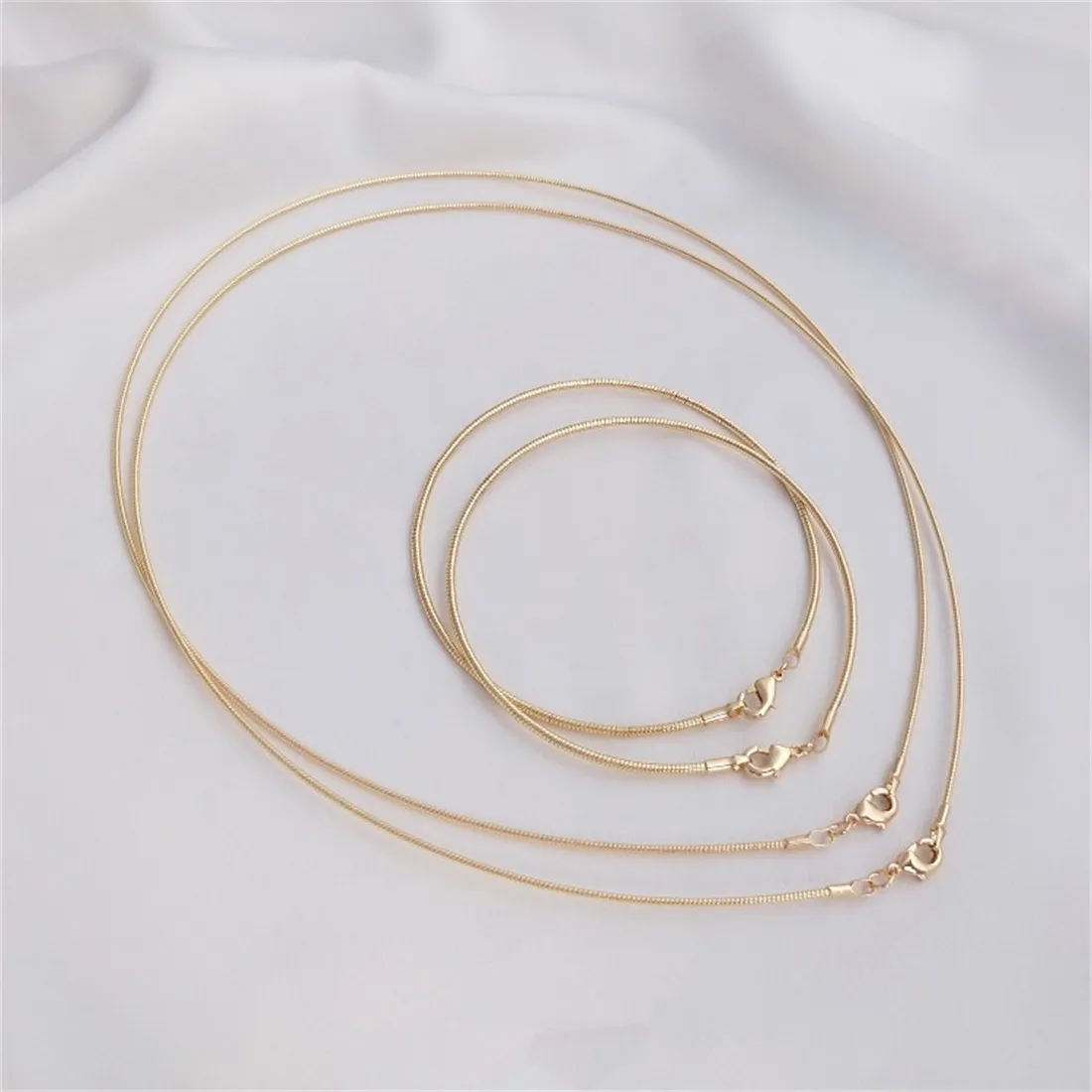 14K Gold-Color Memory Rebound  - Memory Wire Bracelet 评论和价格